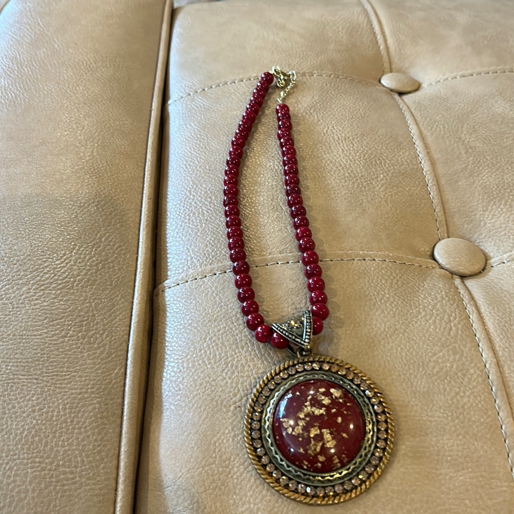 Vintage large medallion with red beaded necklace costume jewelry - Picture 1 of 6